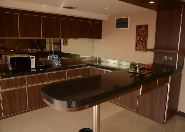 ホテル Ramada By Wyndham Bali Sunset Road Kuta スミニャック