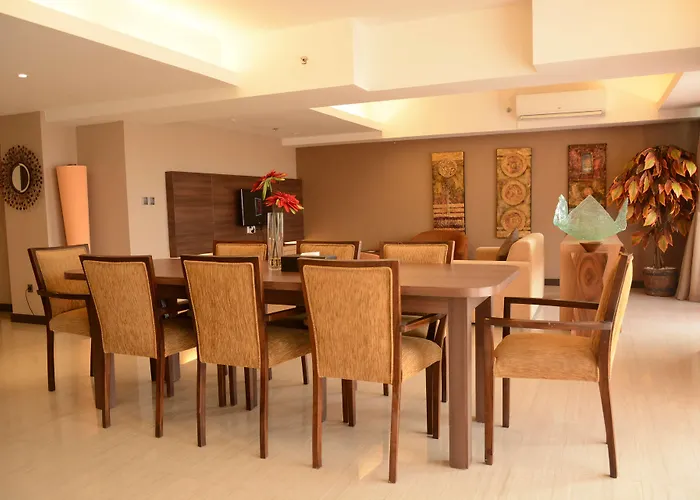 ホテル Ramada By Wyndham Bali Sunset Road Kuta 4*