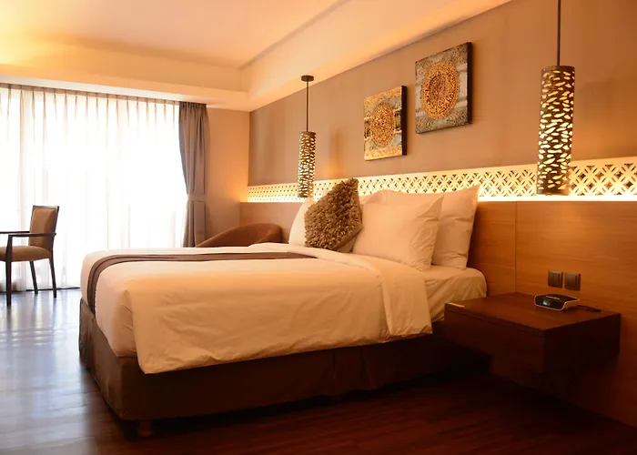 ホテル Ramada By Wyndham Bali Sunset Road Kuta 4*