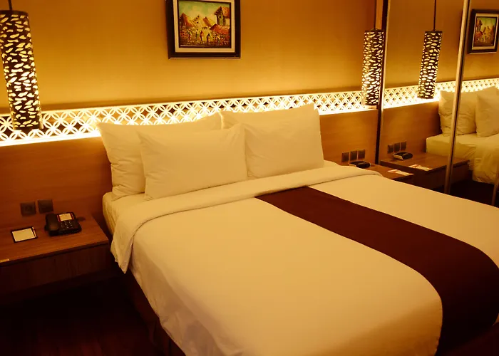 Ramada By Wyndham Bali Sunset Road Kuta ホテル 4*