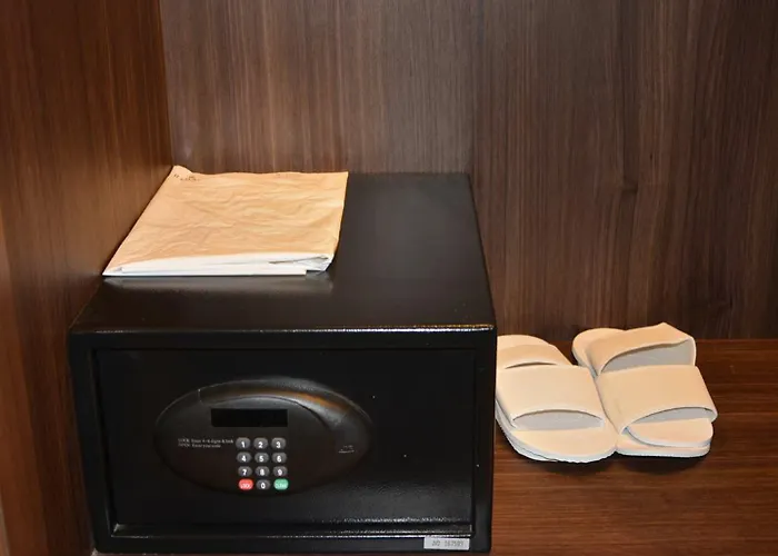 Ramada By Wyndham Bali Sunset Road Kuta ホテル 4*