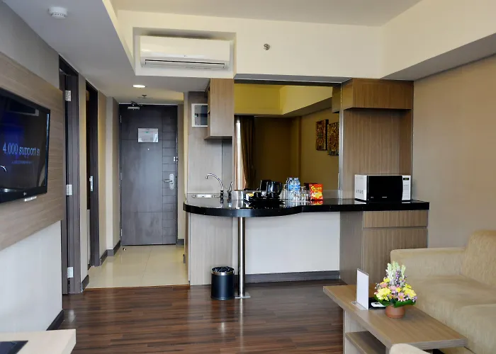 Ramada By Wyndham Bali Sunset Road Kuta ホテル