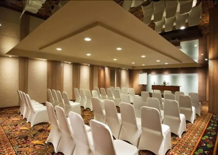 ホテル Ramada By Wyndham Bali Sunset Road Kuta