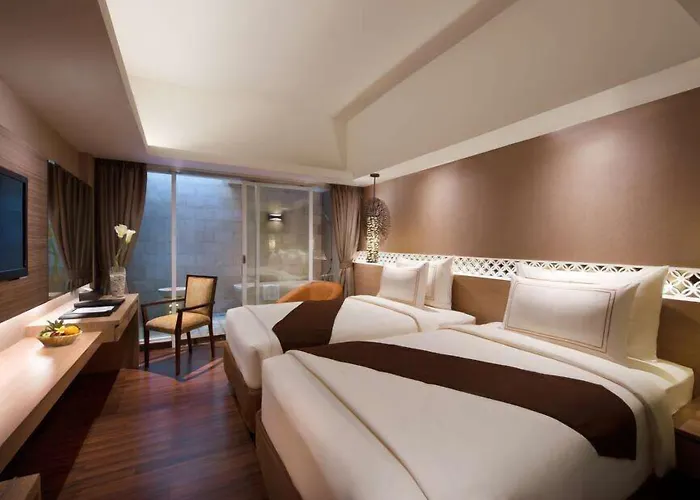Ramada By Wyndham Bali Sunset Road Kuta 4*