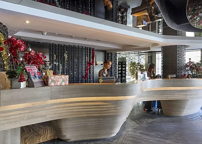 ホテル Ramada By Wyndham Bali Sunset Road Kuta スミニャック