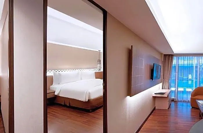 Ramada By Wyndham Bali Sunset Road Kuta 4* スミニャック