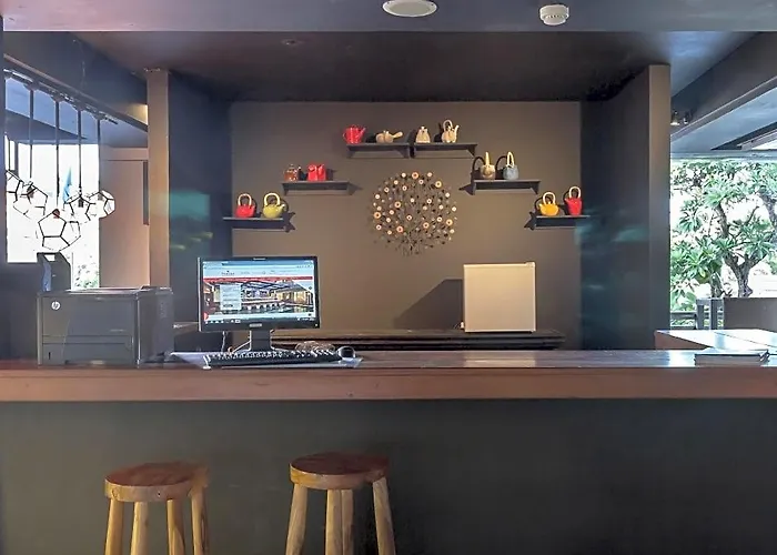 Ramada By Wyndham Bali Sunset Road Kuta ホテル 4*
