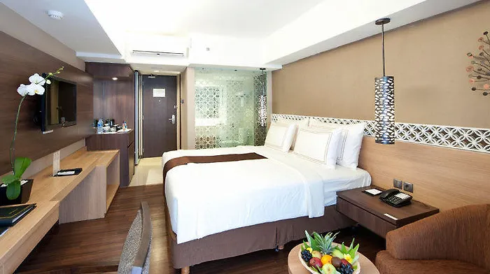 Ramada By Wyndham Bali Sunset Road Kuta Семиньяк